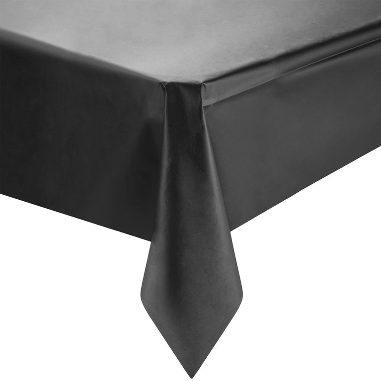 Rectangular Disposable Plastic Tablecloths – 54″ x 108″ (Individually Folded)
