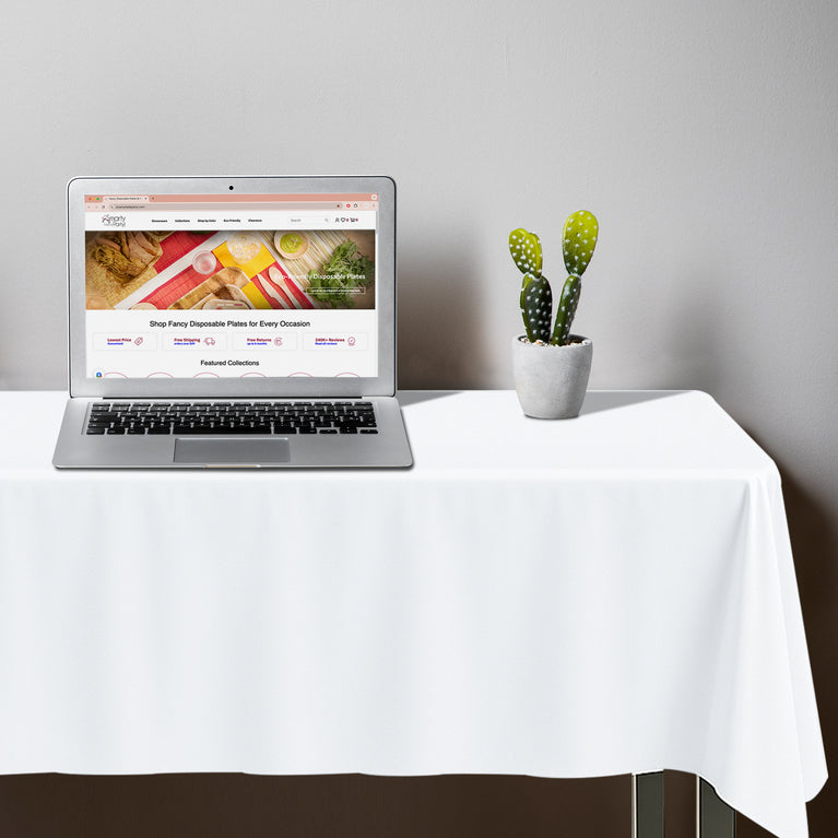 Rectangular Disposable Plastic Tablecloths – 54″ x 108″ (Individually Folded)